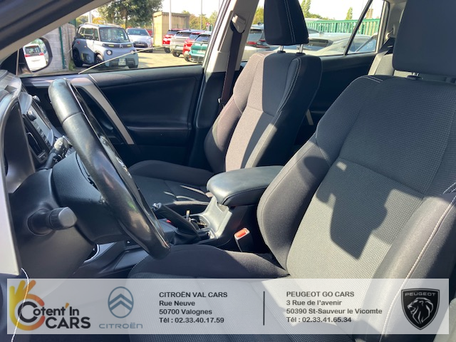 Toyota RAV4 Hybride (4) 2WD Tendance